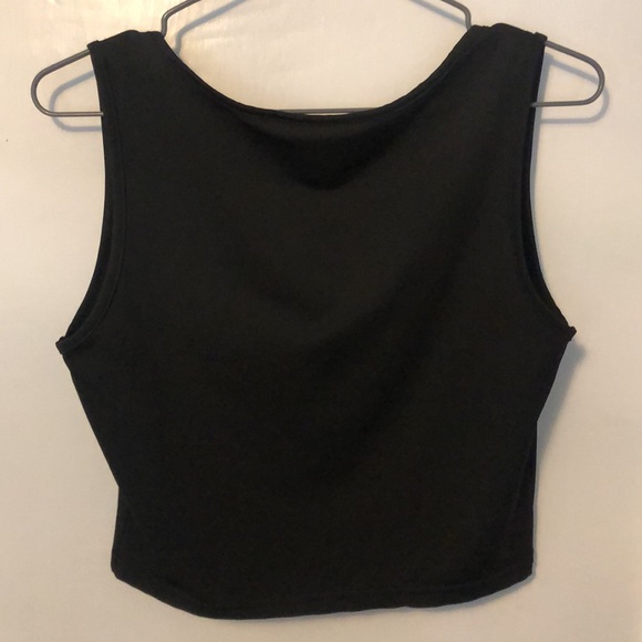 SHEIN black crop top - Picture 4 of 5